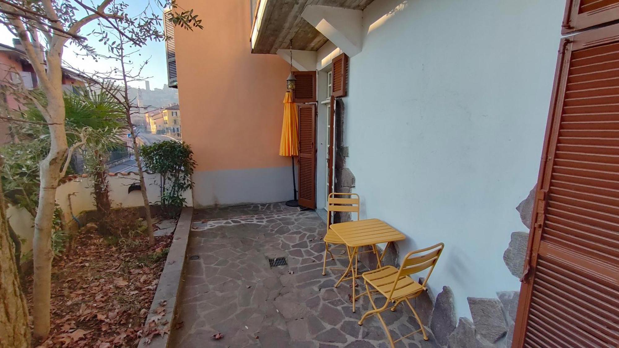 Nelly Bergamo Apartments Luaran gambar