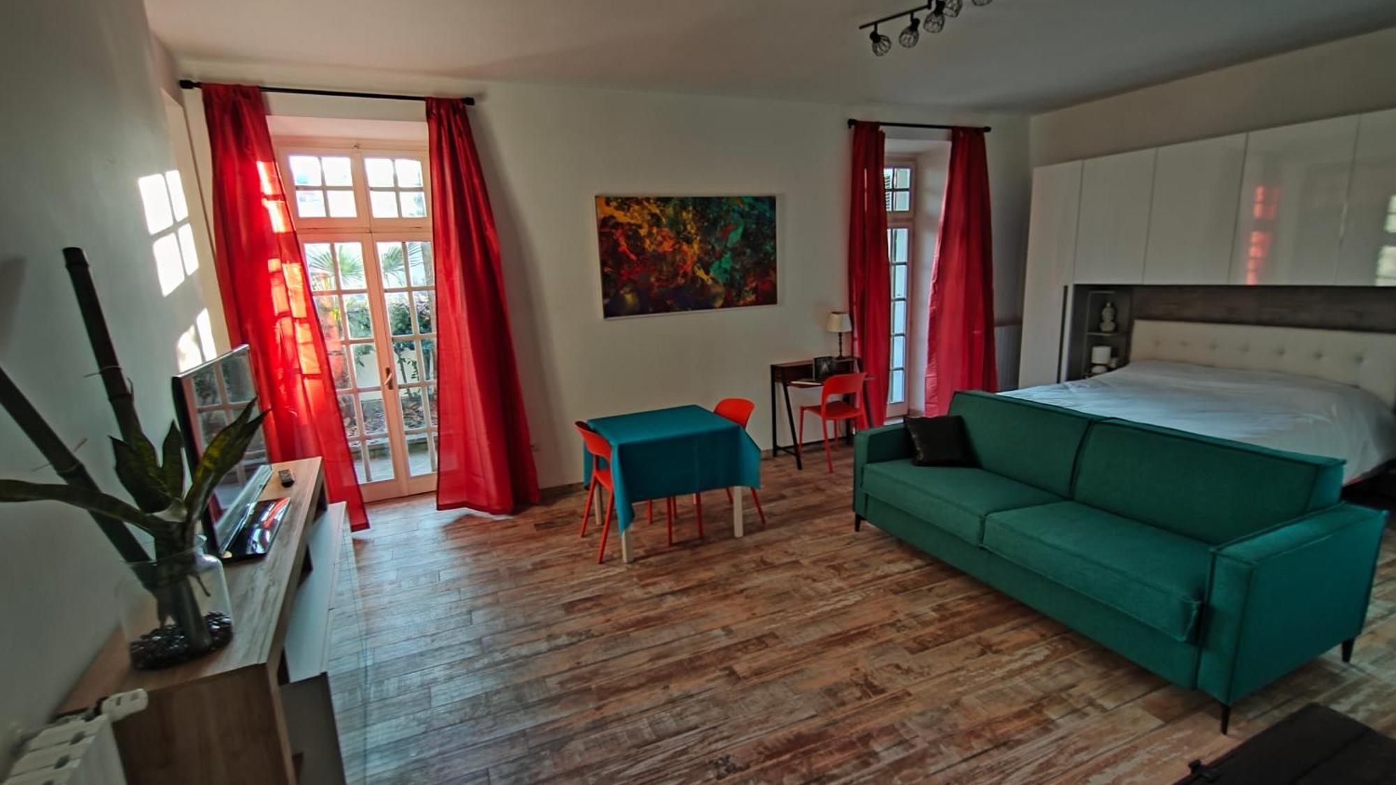 Nelly Bergamo Apartments Luaran gambar
