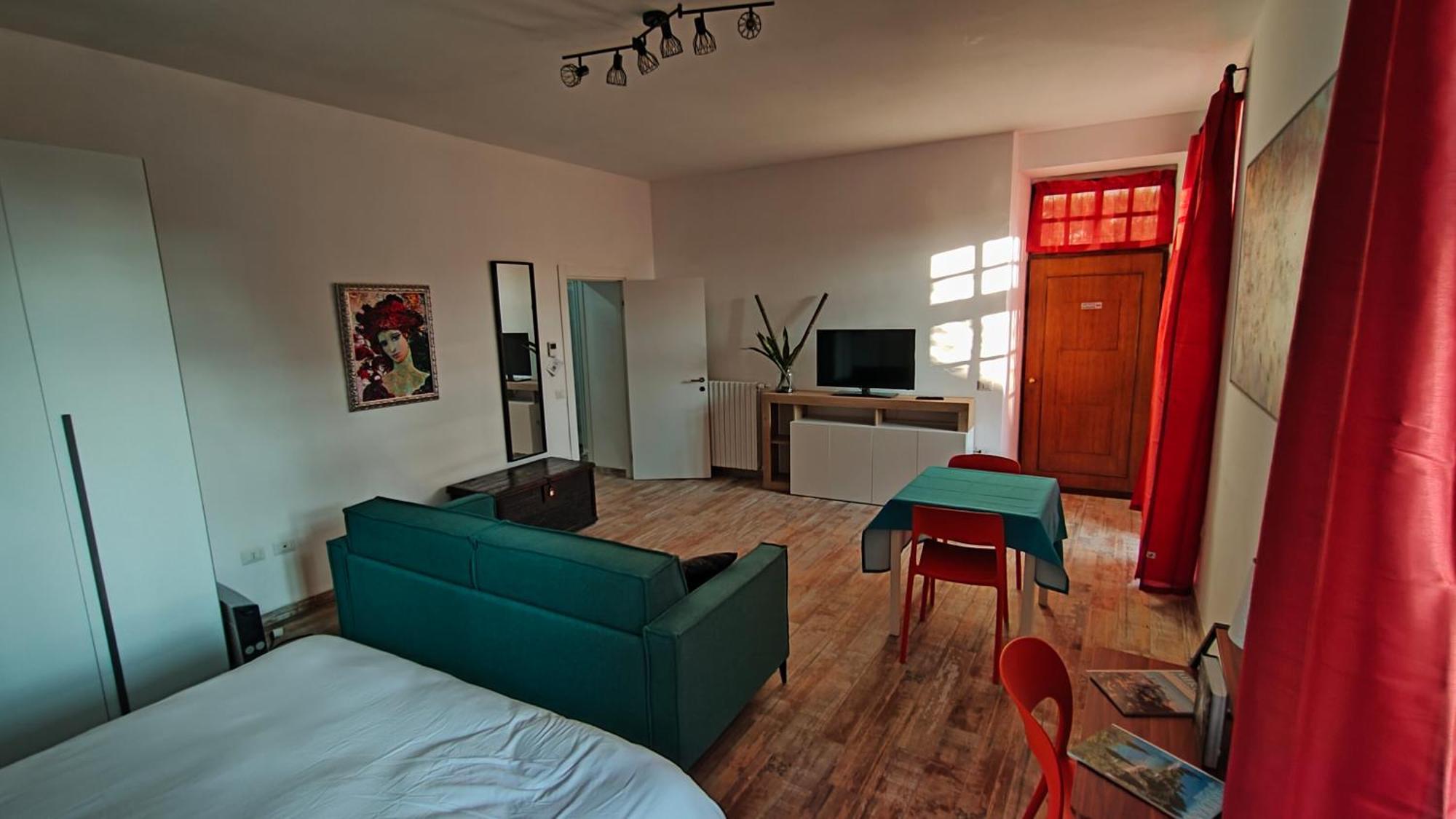 Nelly Bergamo Apartments Luaran gambar
